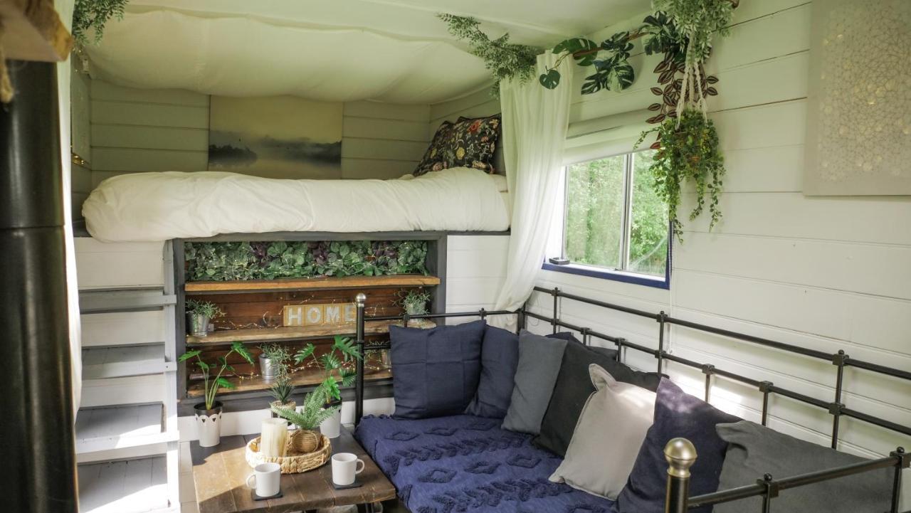 Quirky Vintage Horsebox Conversion With Stunning Views Of Ardingly Reservoir Balcombe Dış mekan fotoğraf